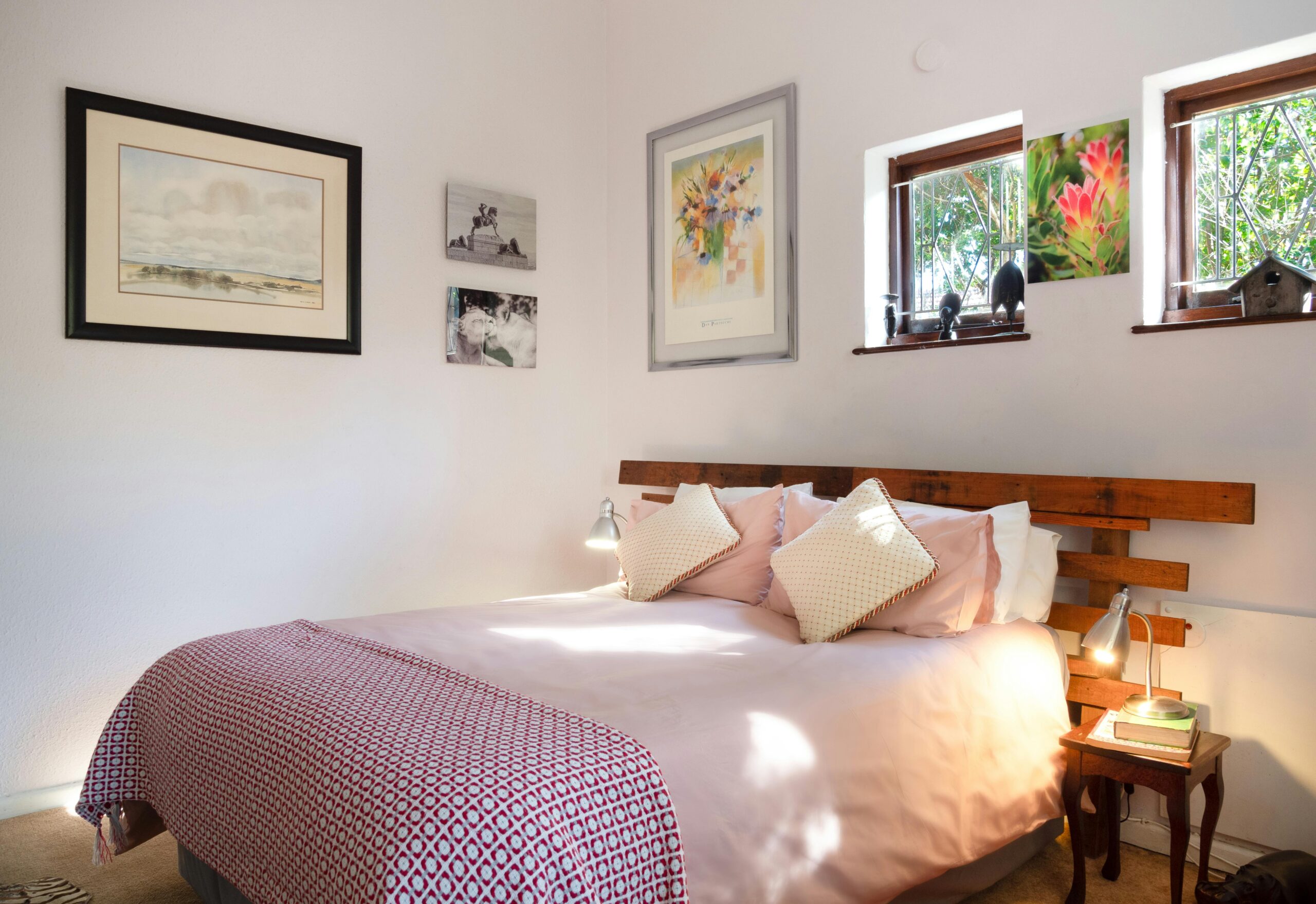 Queen Bed Frame: Complete Guide Before You Buy Online