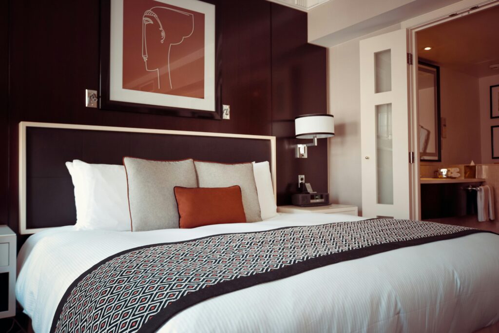 comfortable queen bed frame